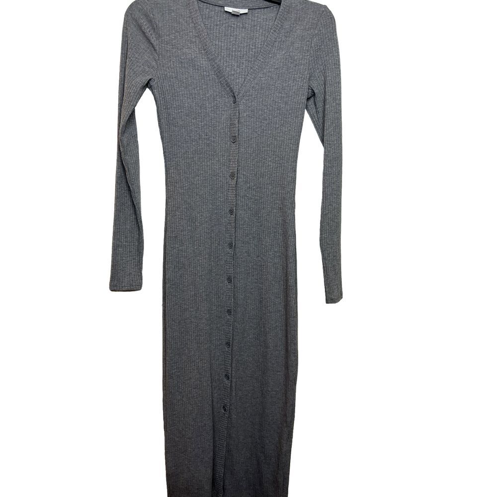 Gray Ribbed‎ Long Sleeve Button Dress Bar III